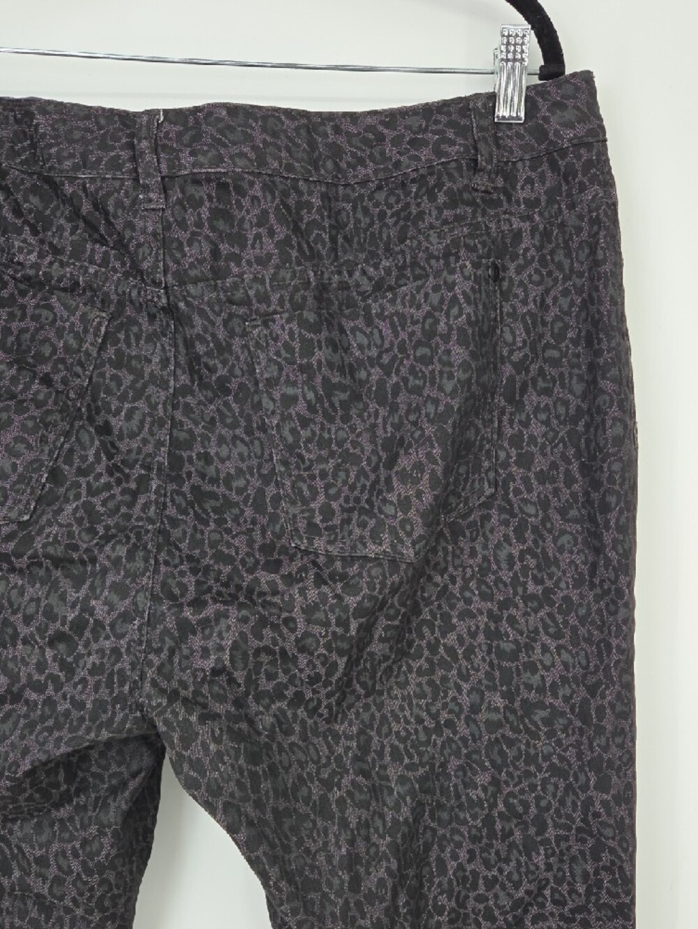 Avenue Jeans Black Leopard Print Pants - Picture 12 of 14